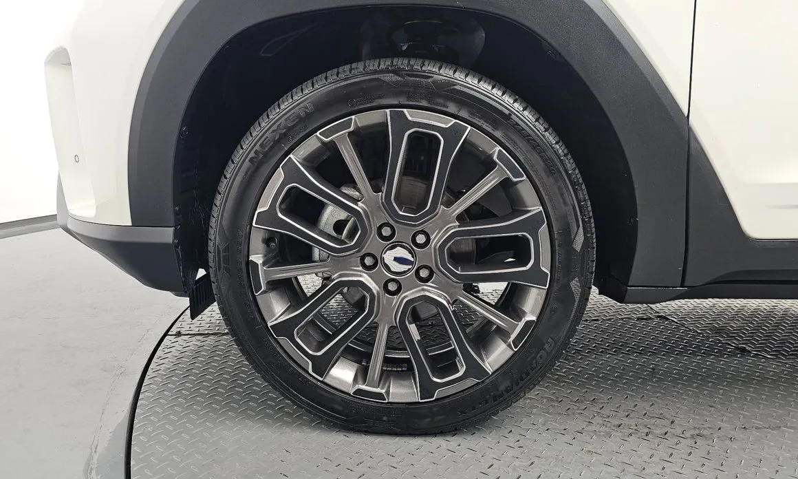 KG Mobility (Ssangyong) Torres — фото 6