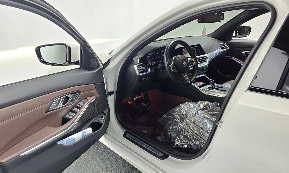 BMW 3-Series 2022 из KR, фото 3