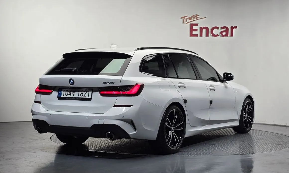 BMW 3-Series 2022 из KR, фото 8
