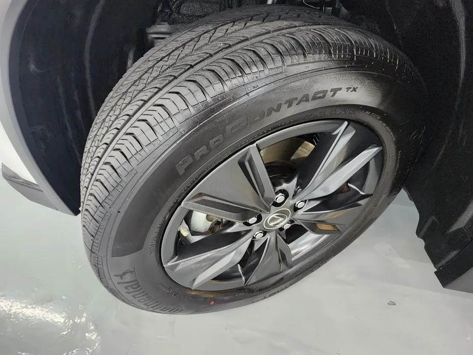 Lexus UX 2024 из KR, фото 2