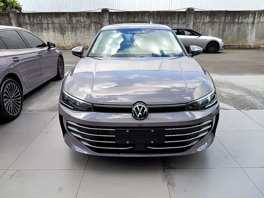 Volkswagen Passat — фото 8
