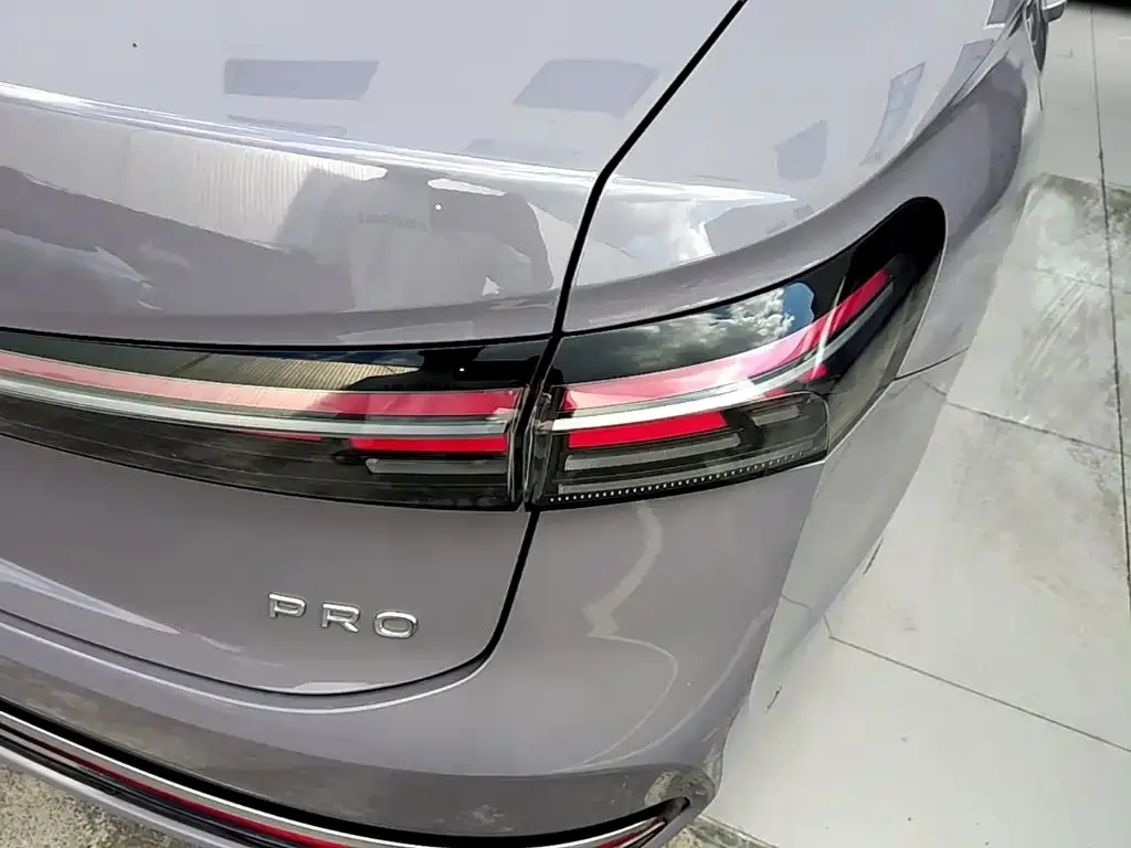 Volkswagen Passat — фото 4