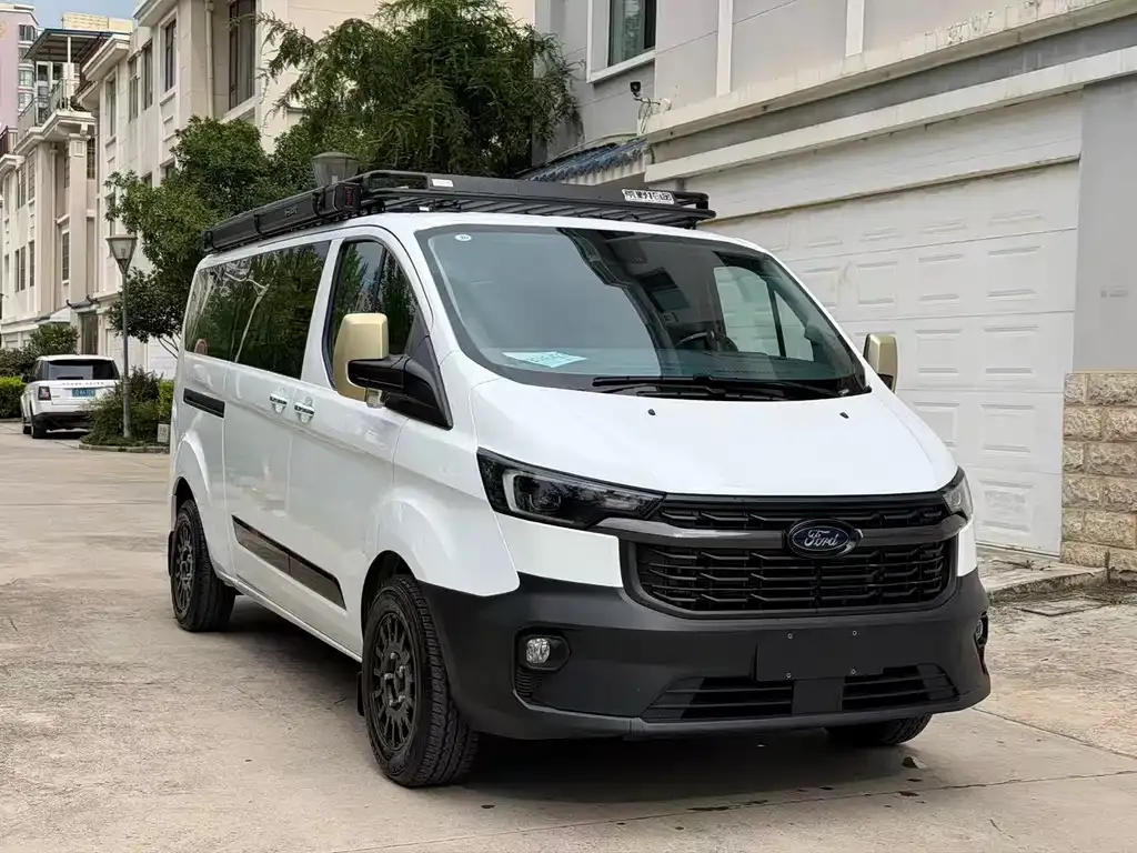 Ford Tourneo — фото 5