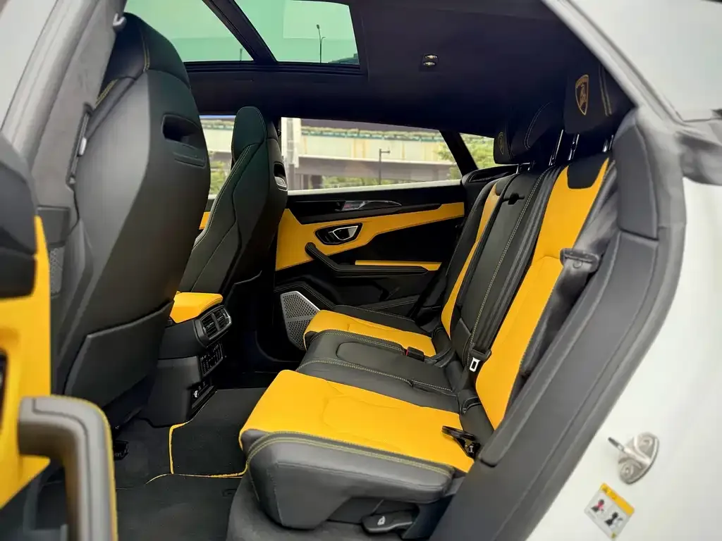 Lamborghini Urus — фото 8