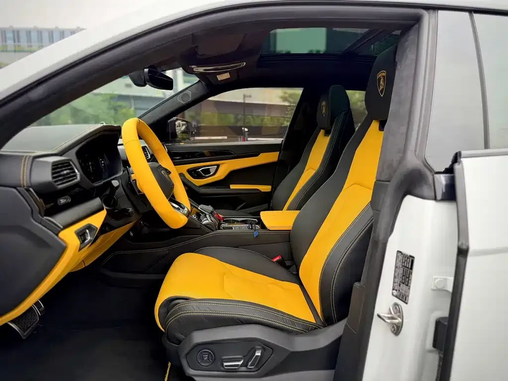 Lamborghini Urus — фото 2