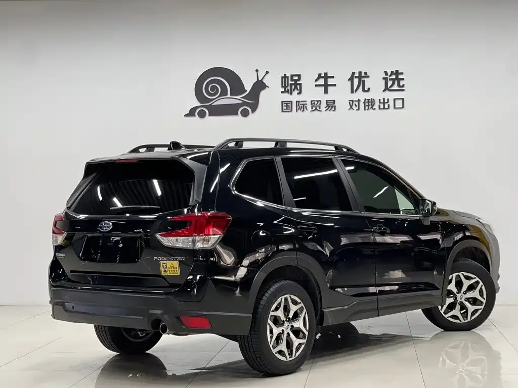 Subaru Forester — фото 4