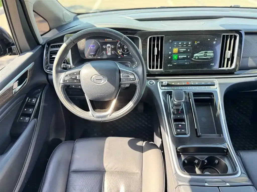 GAC Motor Trumpchi M8 — фото 2