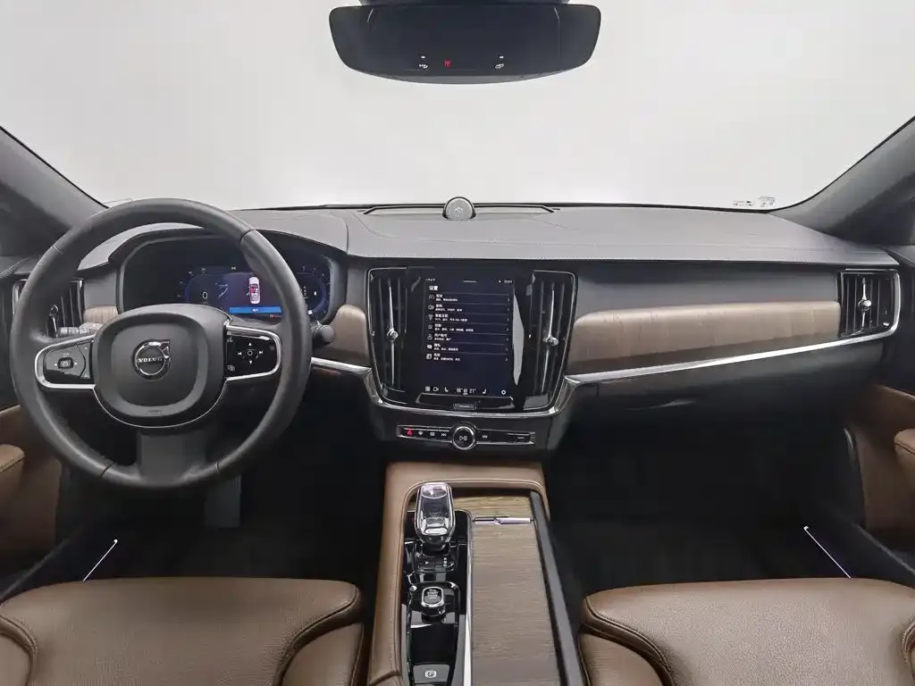 Volvo S90 2024 из CN, фото 4