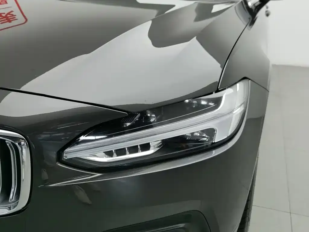 Volvo S90 2024 из CN, фото 3