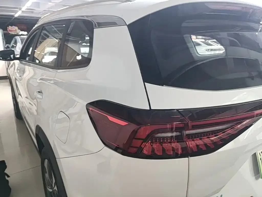 Chery Tiggo 8 PRO NEV — фото 6