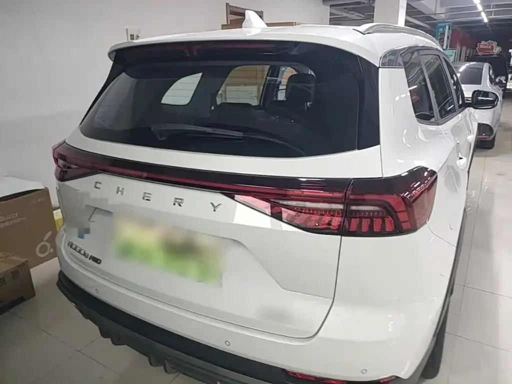 Chery Tiggo 8 PRO NEV — фото 8