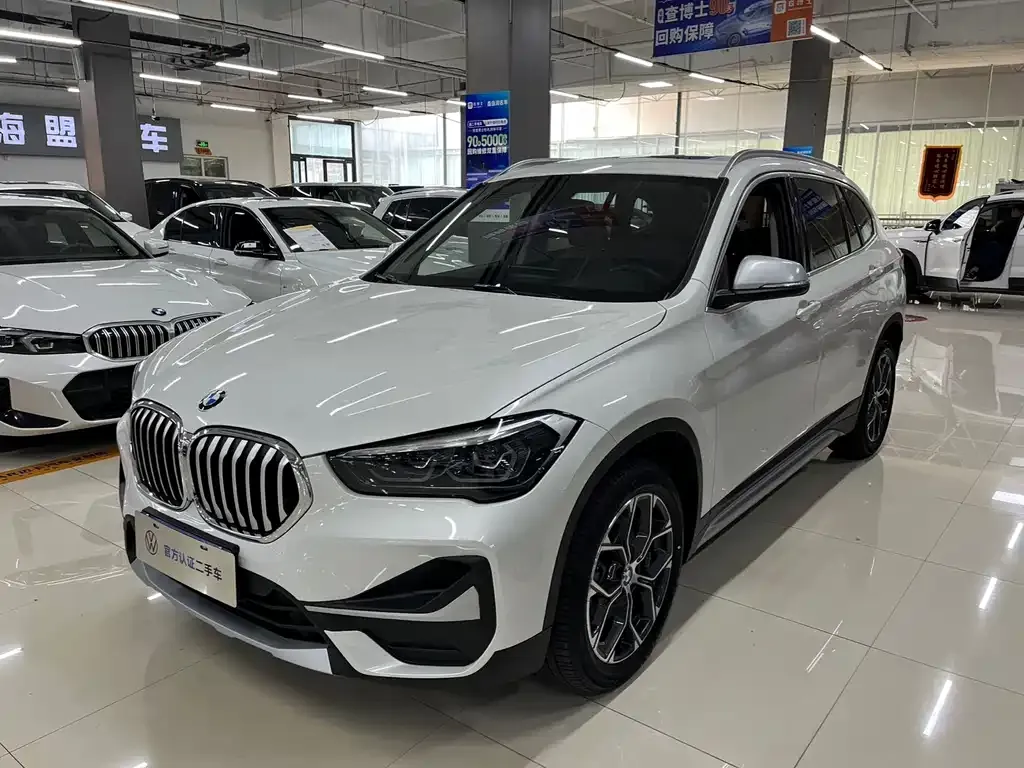 BMW X1 — фото 1