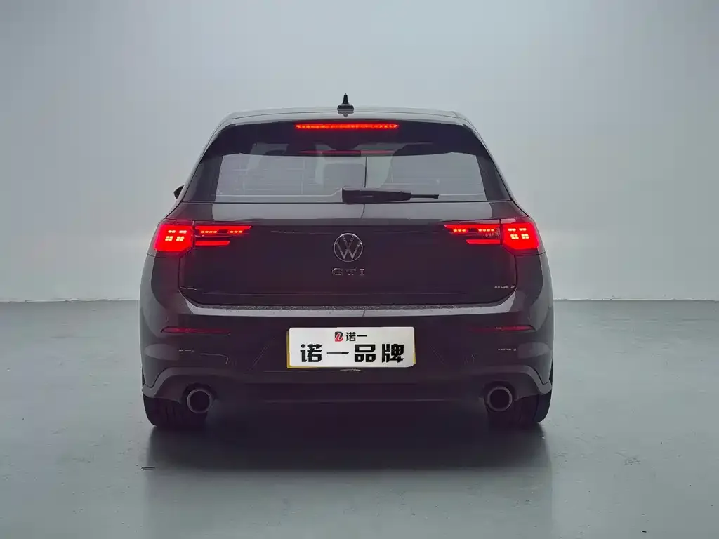 Volkswagen Golf GTI — фото 3