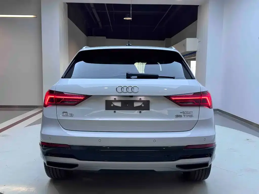 Audi Q3 — фото 2