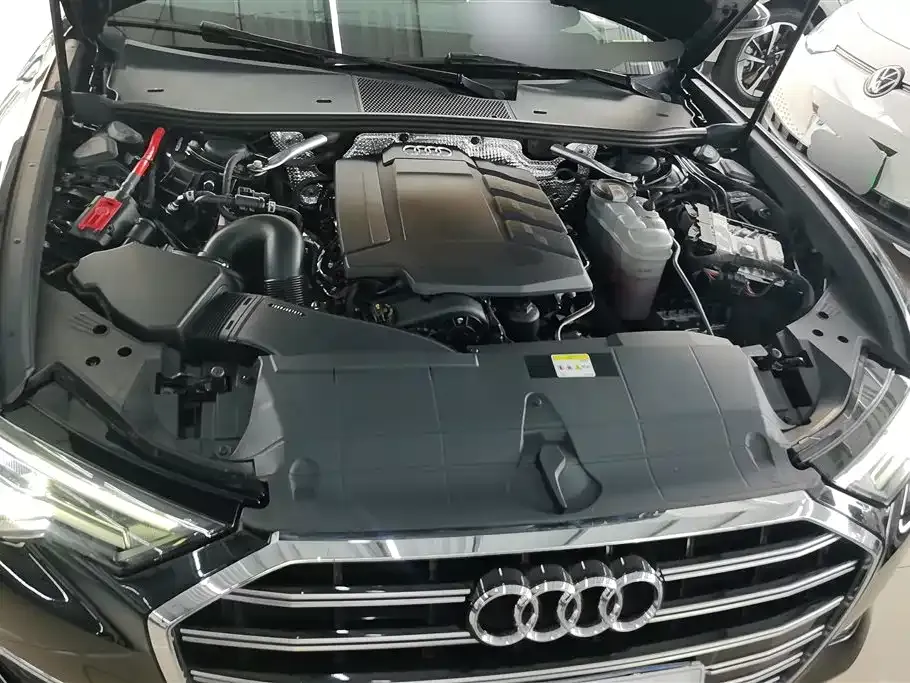Audi A6L — фото 10