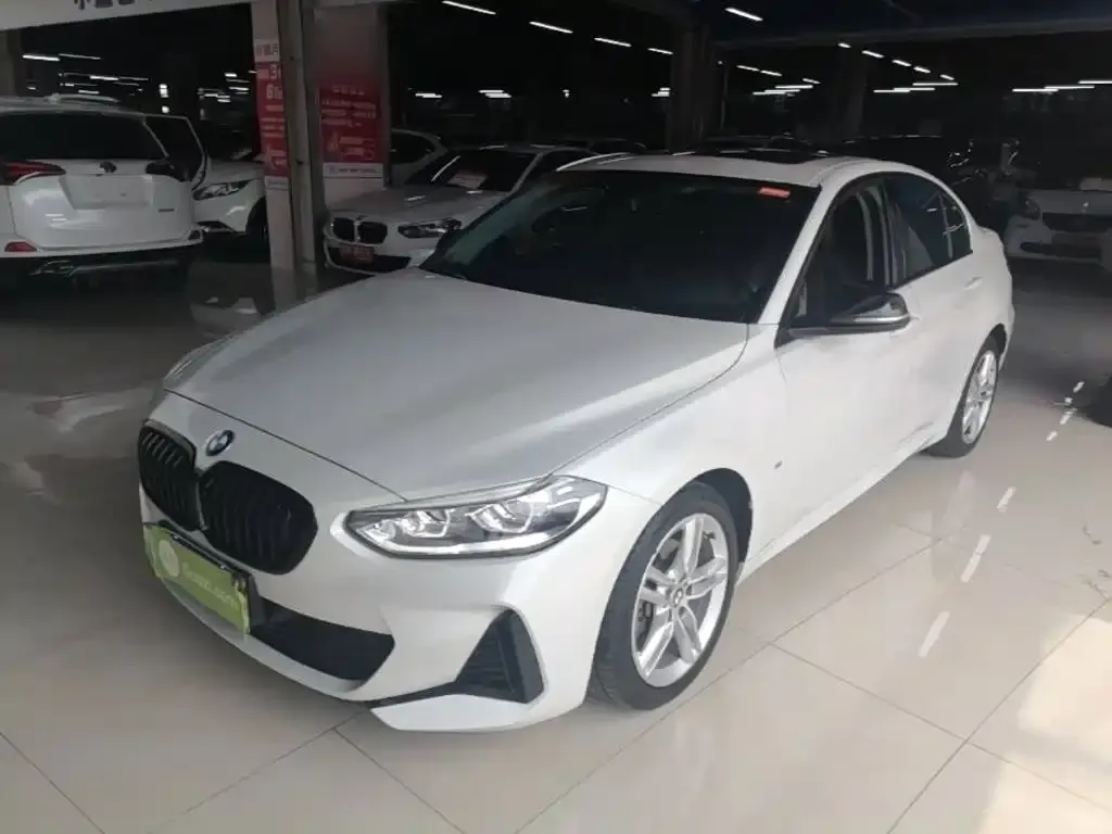 BMW 1 Series — фото 1