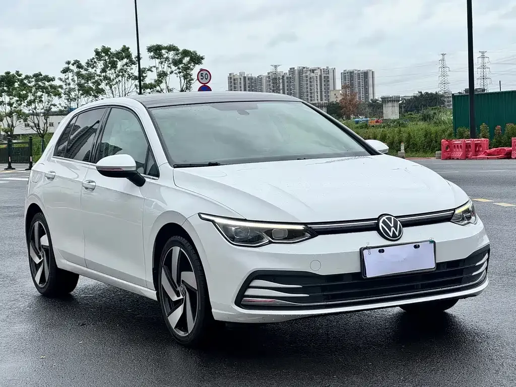 Volkswagen Golf 2022 из CN, фото 8