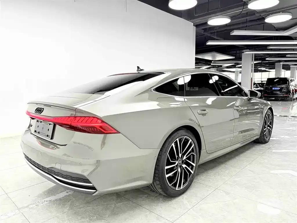 Audi A7 — фото 8