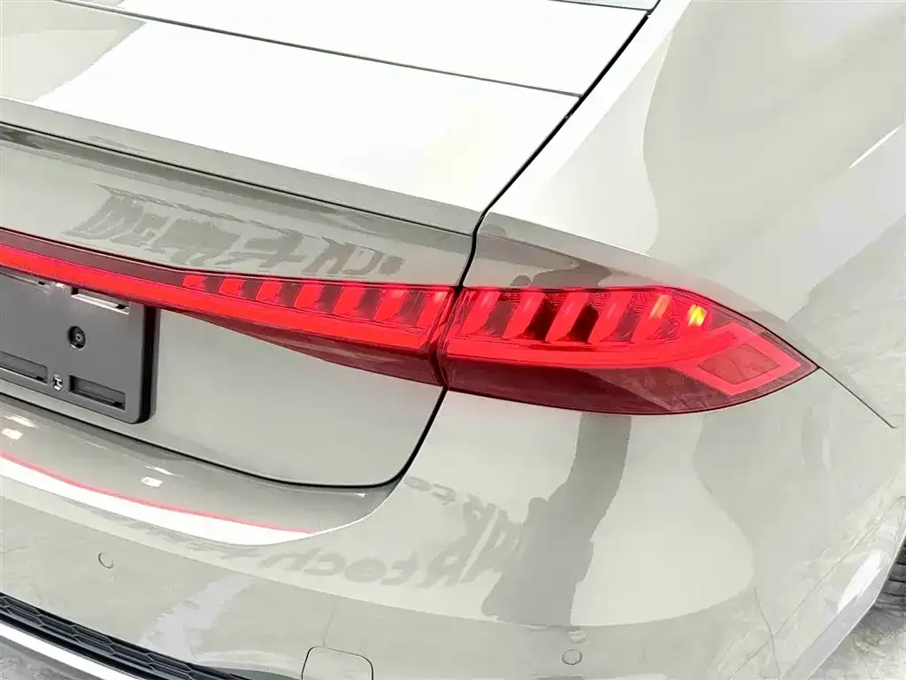 Audi A7 — фото 5