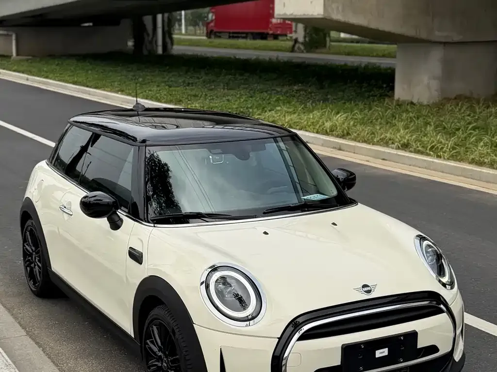 MINI Cooper (3-door) — фото 10