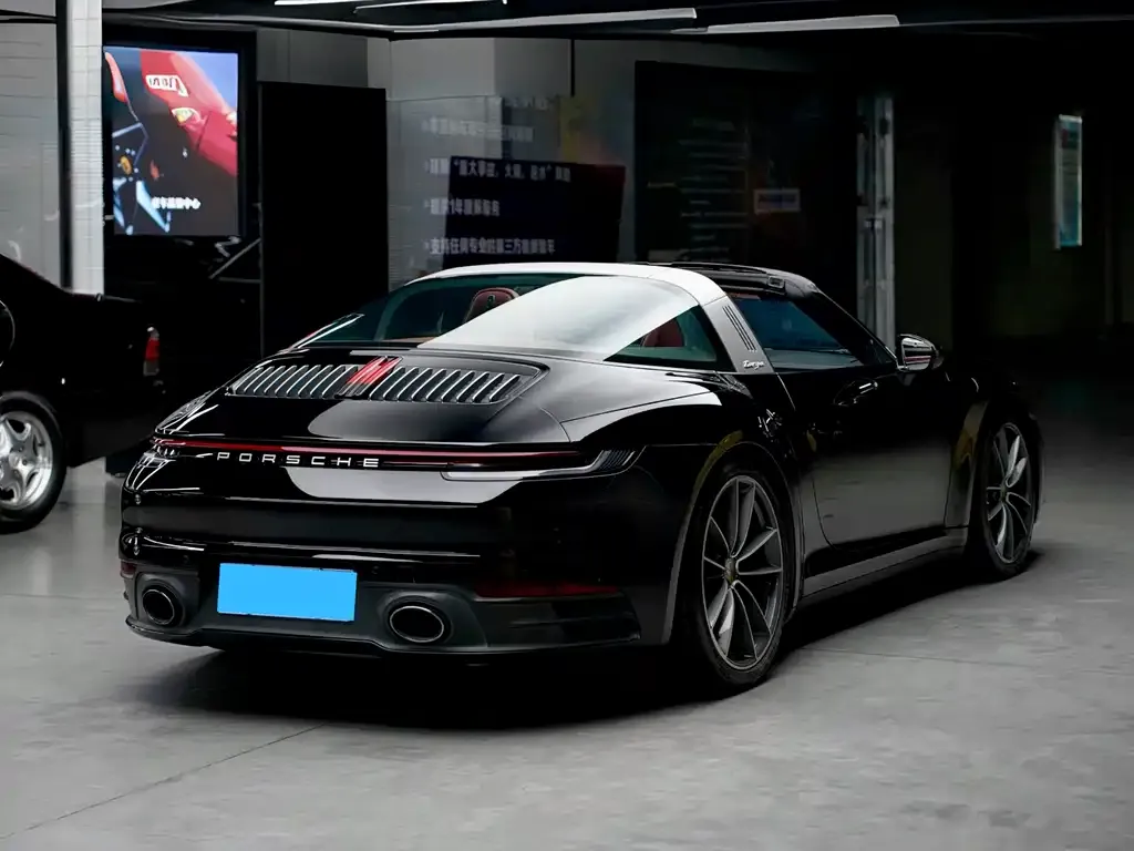Porsche 911 2022 из CN, фото 6