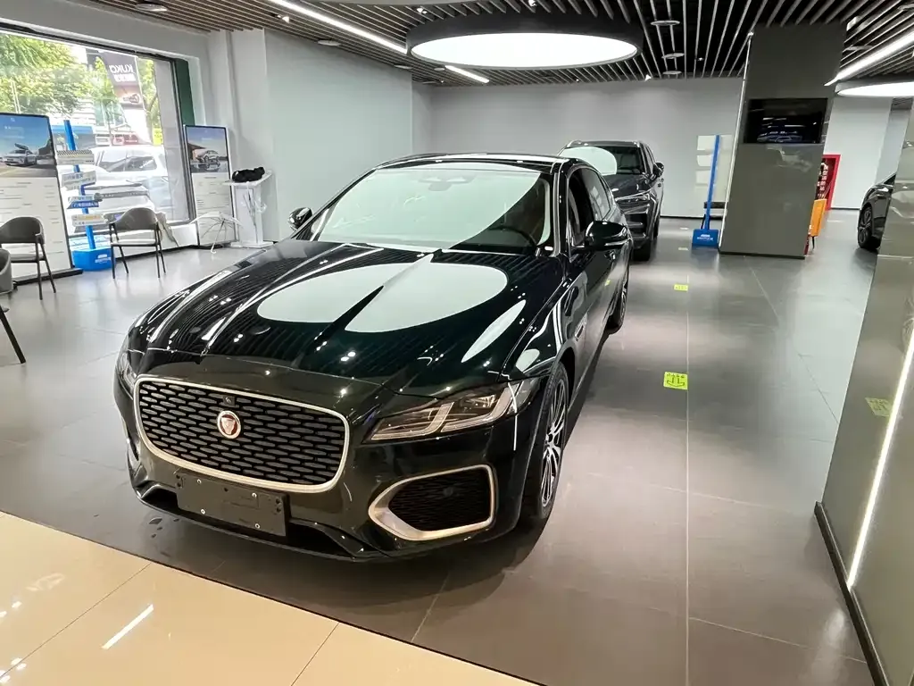 Jaguar XFL — фото 2
