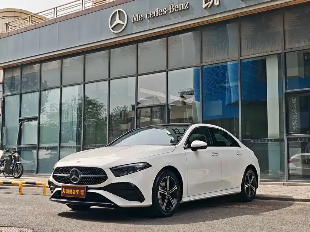 Mercedes-Benz A-Class — фото 1