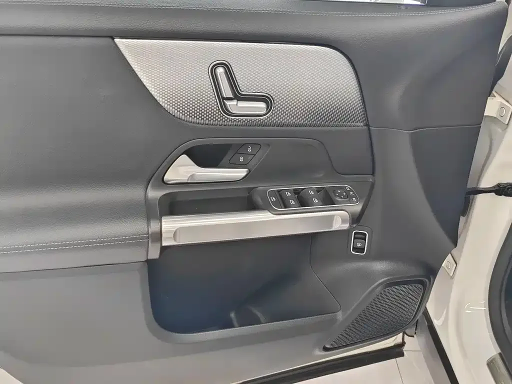 Mercedes-Benz GLB 2021 из CN, фото 6
