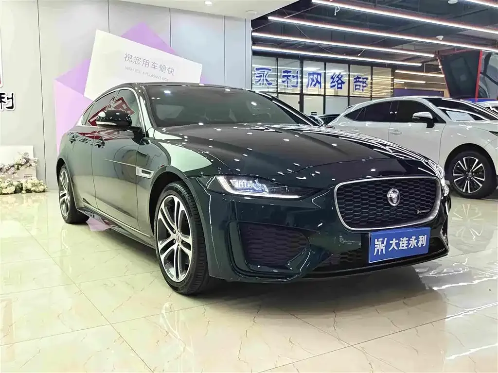Jaguar XEL — фото 10