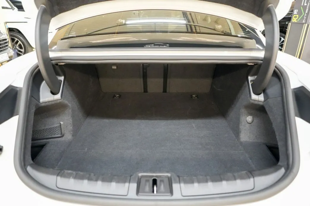 Porsche Taycan 2022 из KR, фото 3