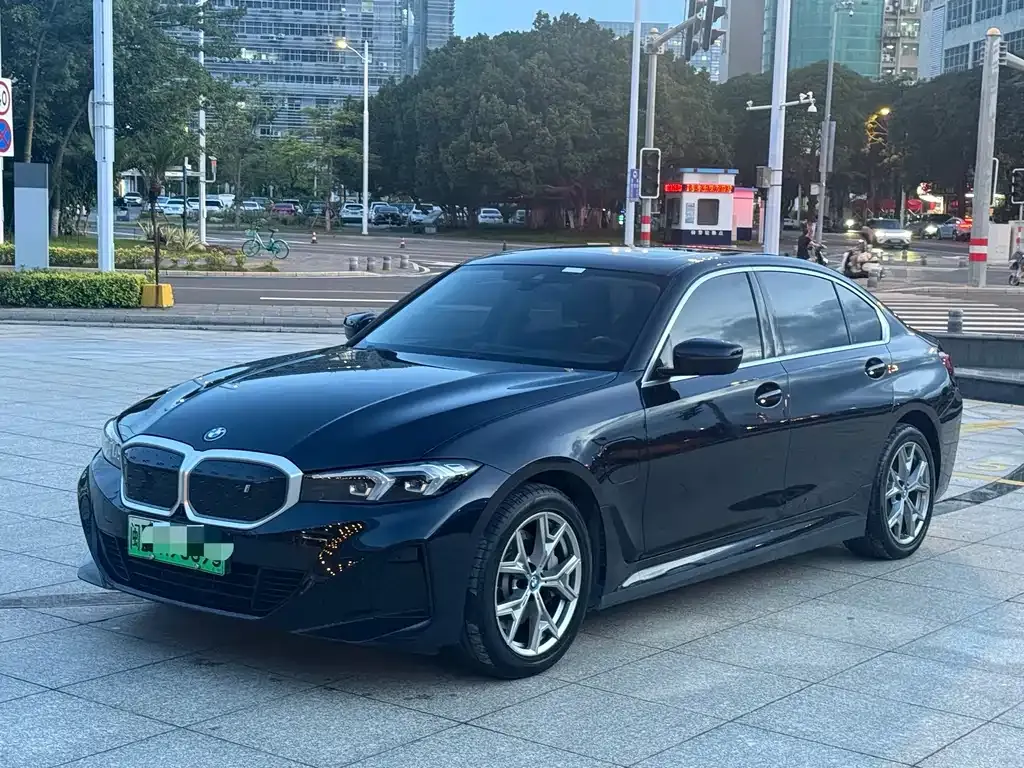 BMW i3 — фото 1
