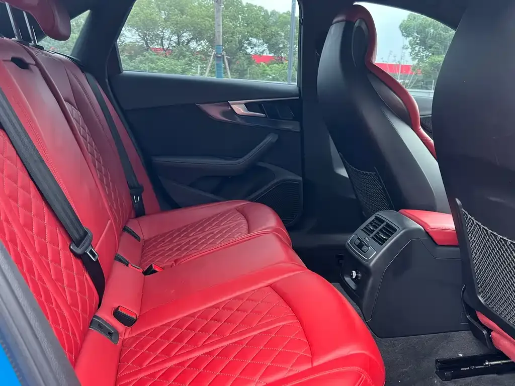 Audi S4 2021 из CN, фото 5