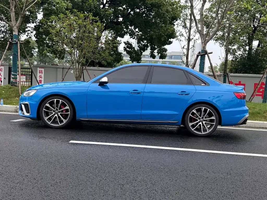 Audi S4 2021 из CN, фото 8