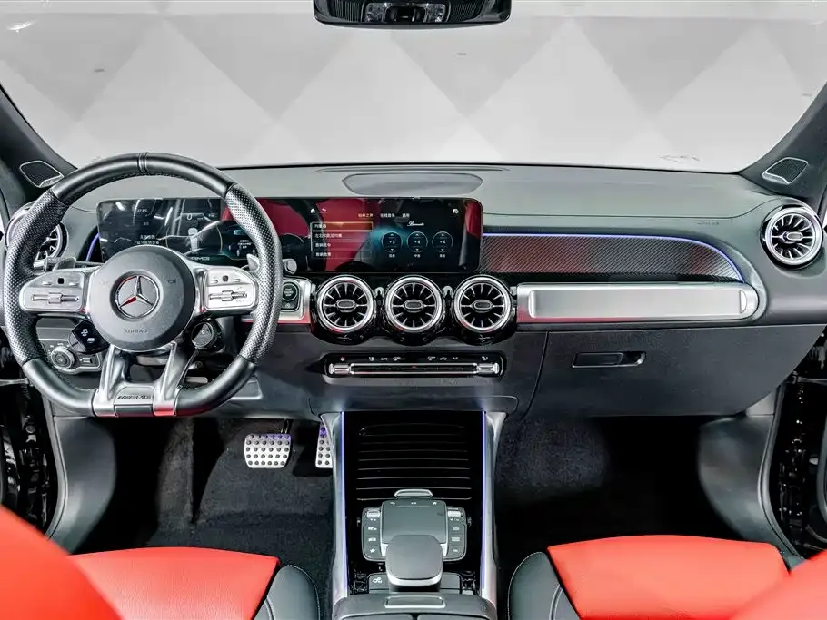 Mercedes-Benz GLB AMG — фото 3
