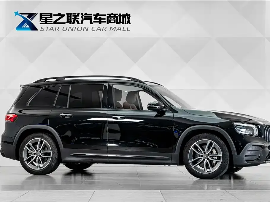 Mercedes-Benz GLB AMG — фото 2