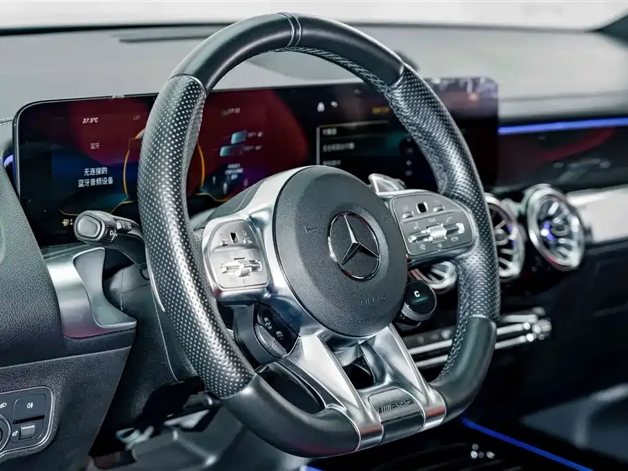 Mercedes-Benz GLB AMG — фото 7