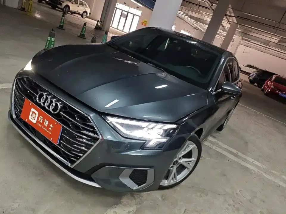 Audi A3 — фото 1