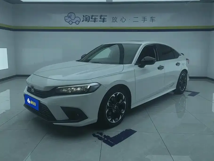 Honda Civic — фото 1