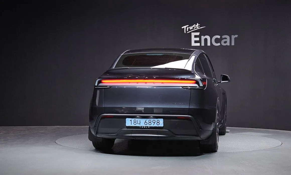 Tesla Model Y — фото 3
