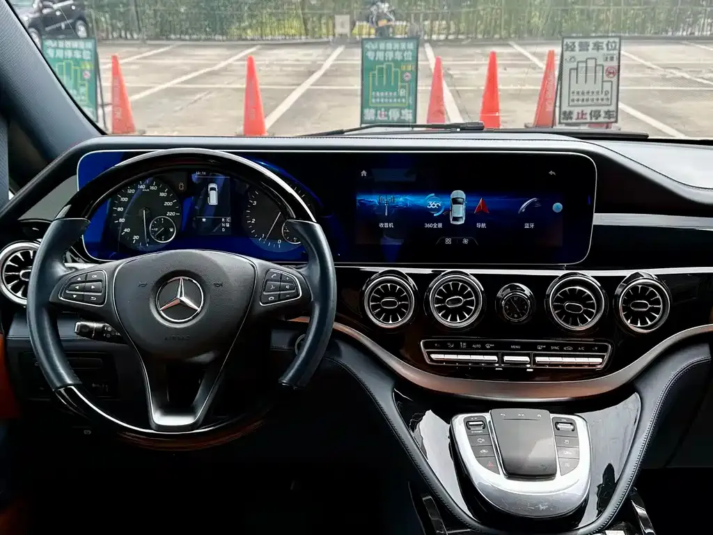 Mercedes-Benz Vito — фото 2