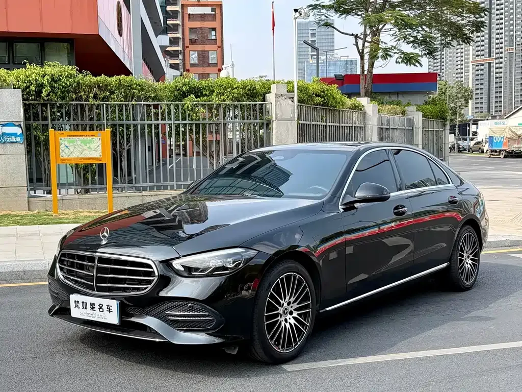 Mercedes-Benz C-Class — фото 1