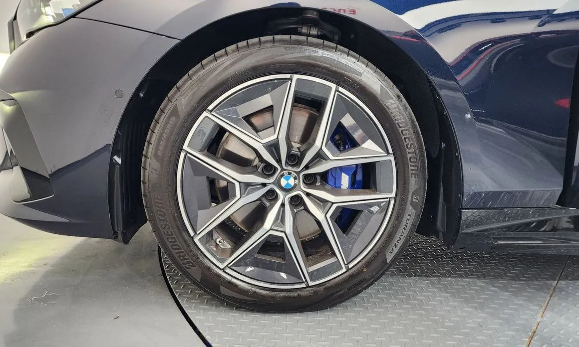 BMW i5 2026 из KR, фото 6