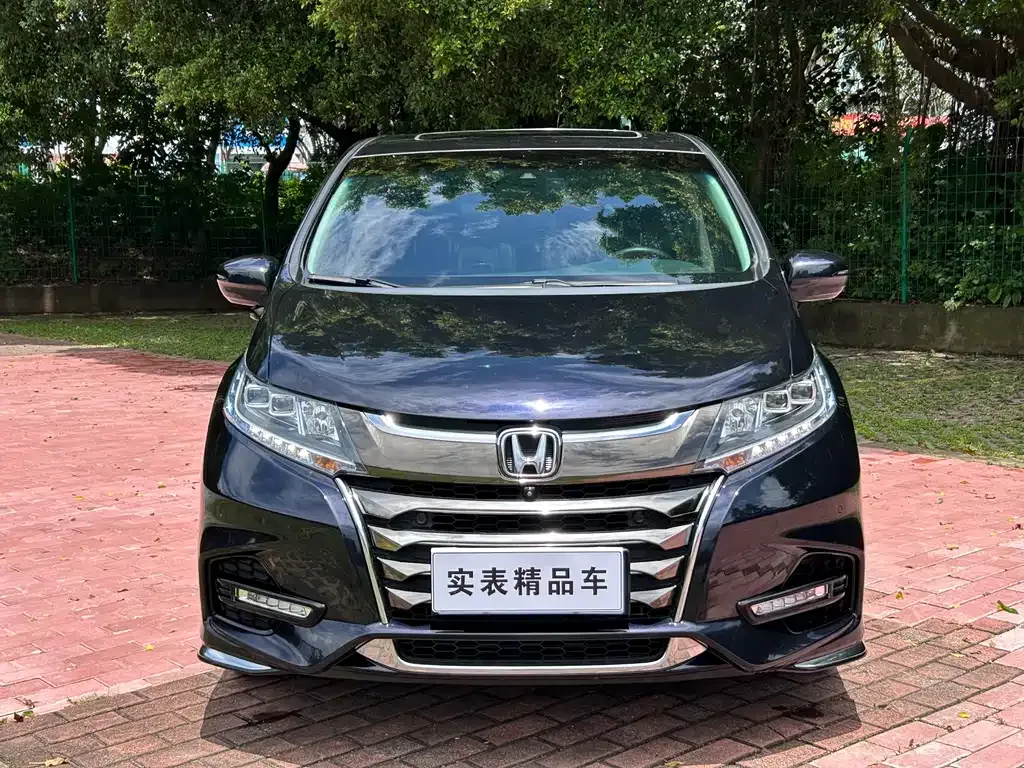 Honda Odyssey — фото 10