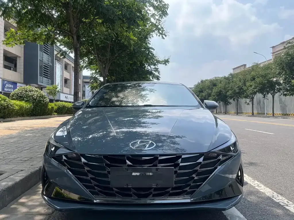 Hyundai Elantra — фото 6