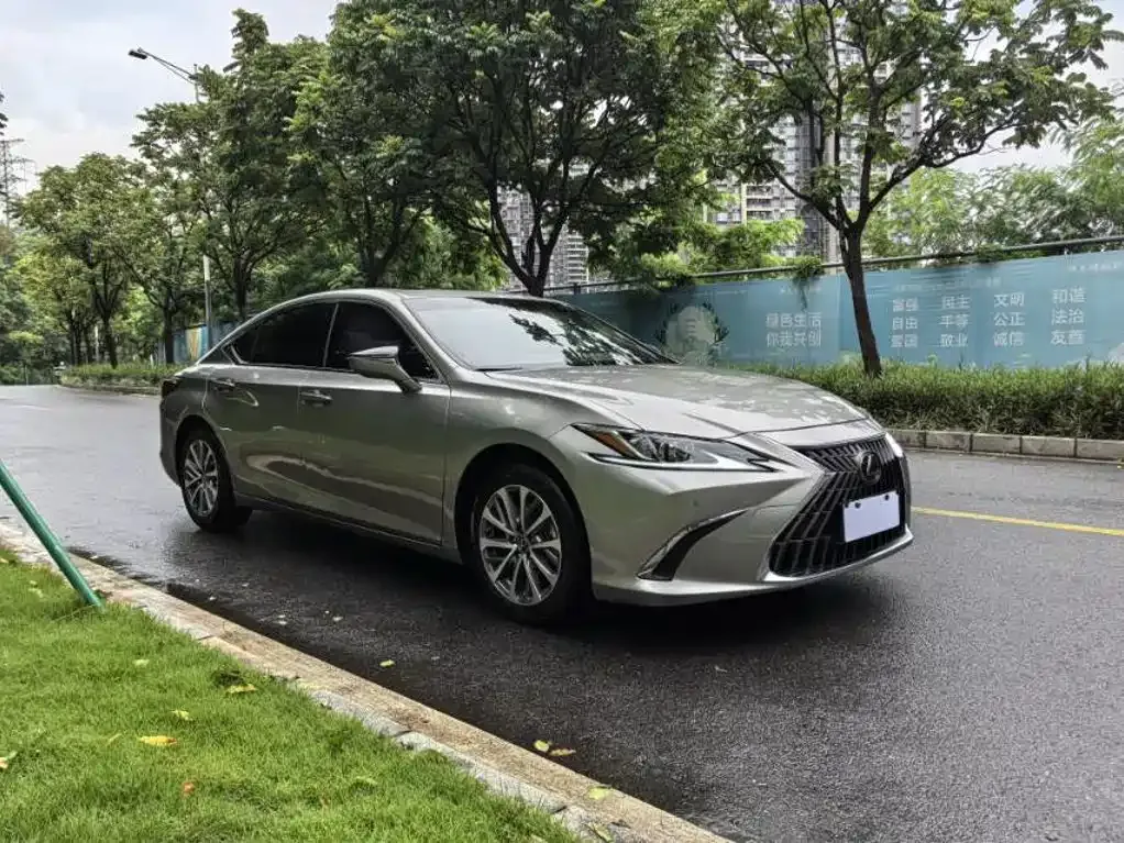 Lexus ES — фото 3