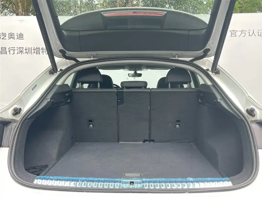 Audi Q3 Sportback — фото 7