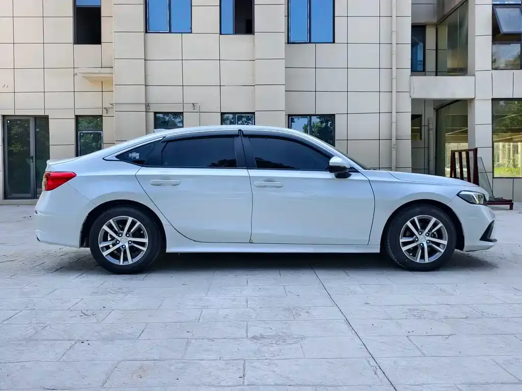 Honda Civic — фото 8