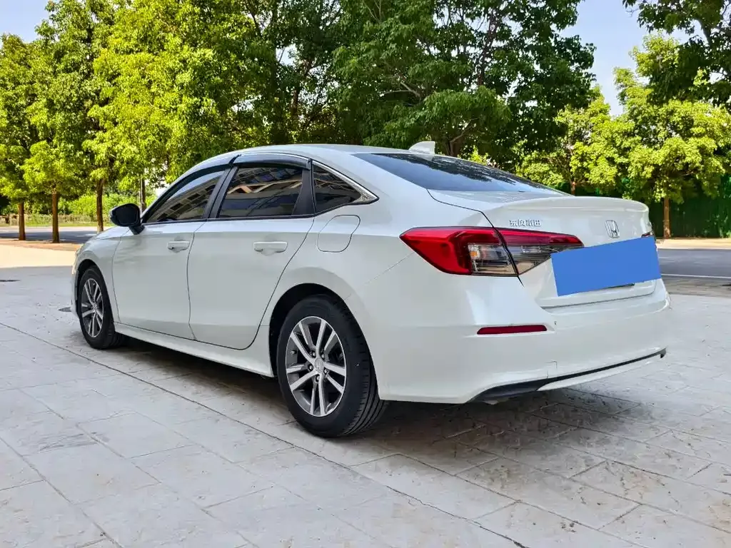 Honda Civic — фото 10