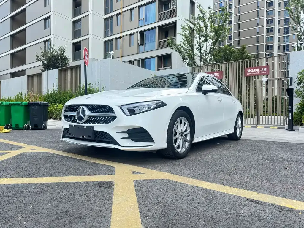 Mercedes-Benz A-Class — фото 1