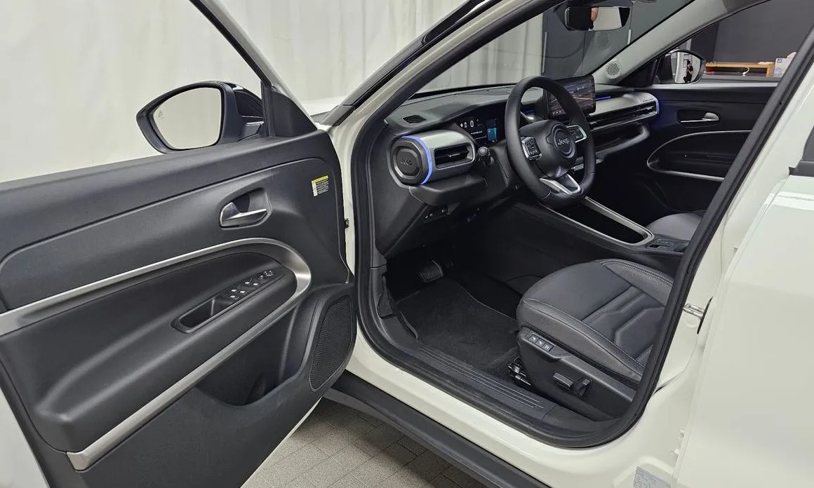Jeep Avenger 2024 из KR, фото 6
